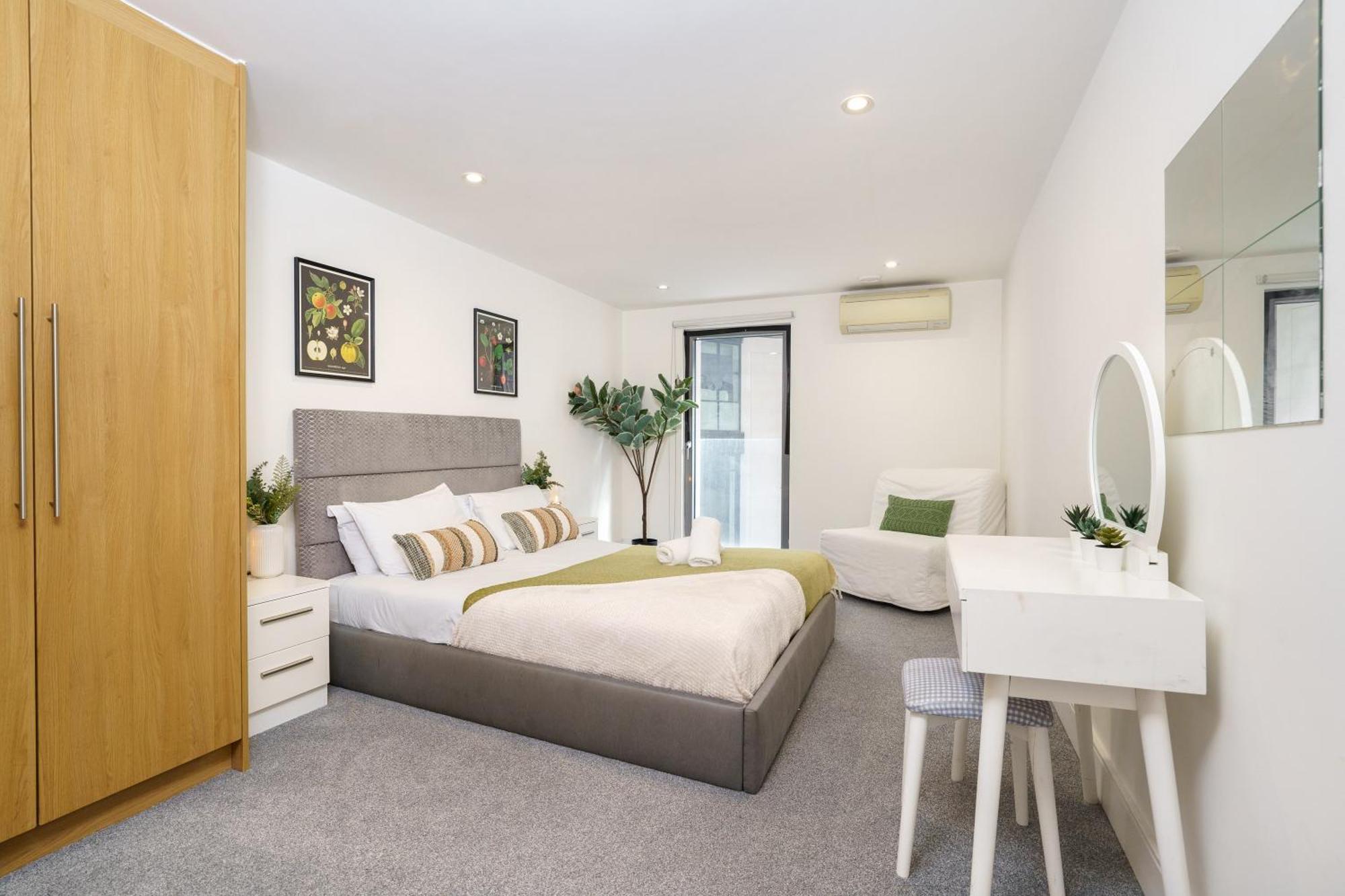 Modern 3 Bed 2 Bath Apartment Hyde Park ลอนดอน ภายนอก รูปภาพ